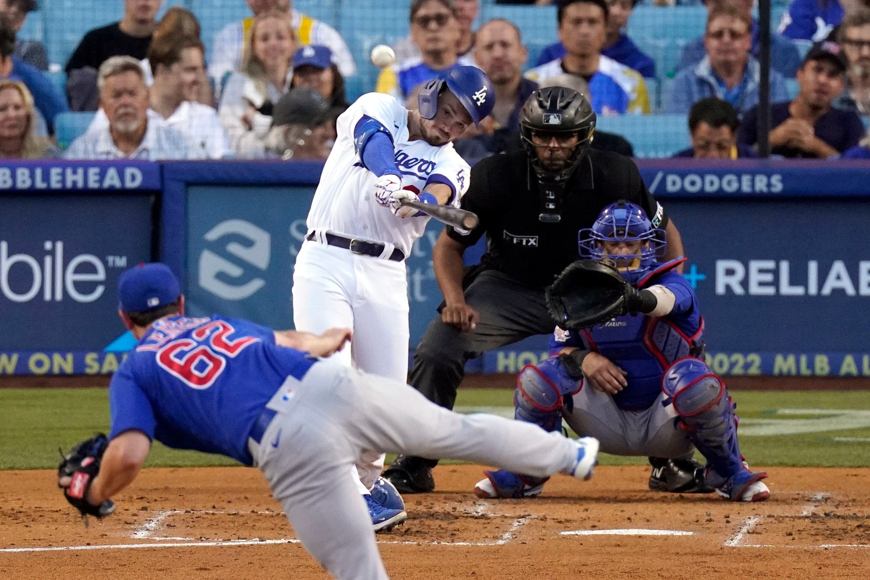 Mookie Betts homers, drives in 4 as Dodgers beat Cubs 7-3