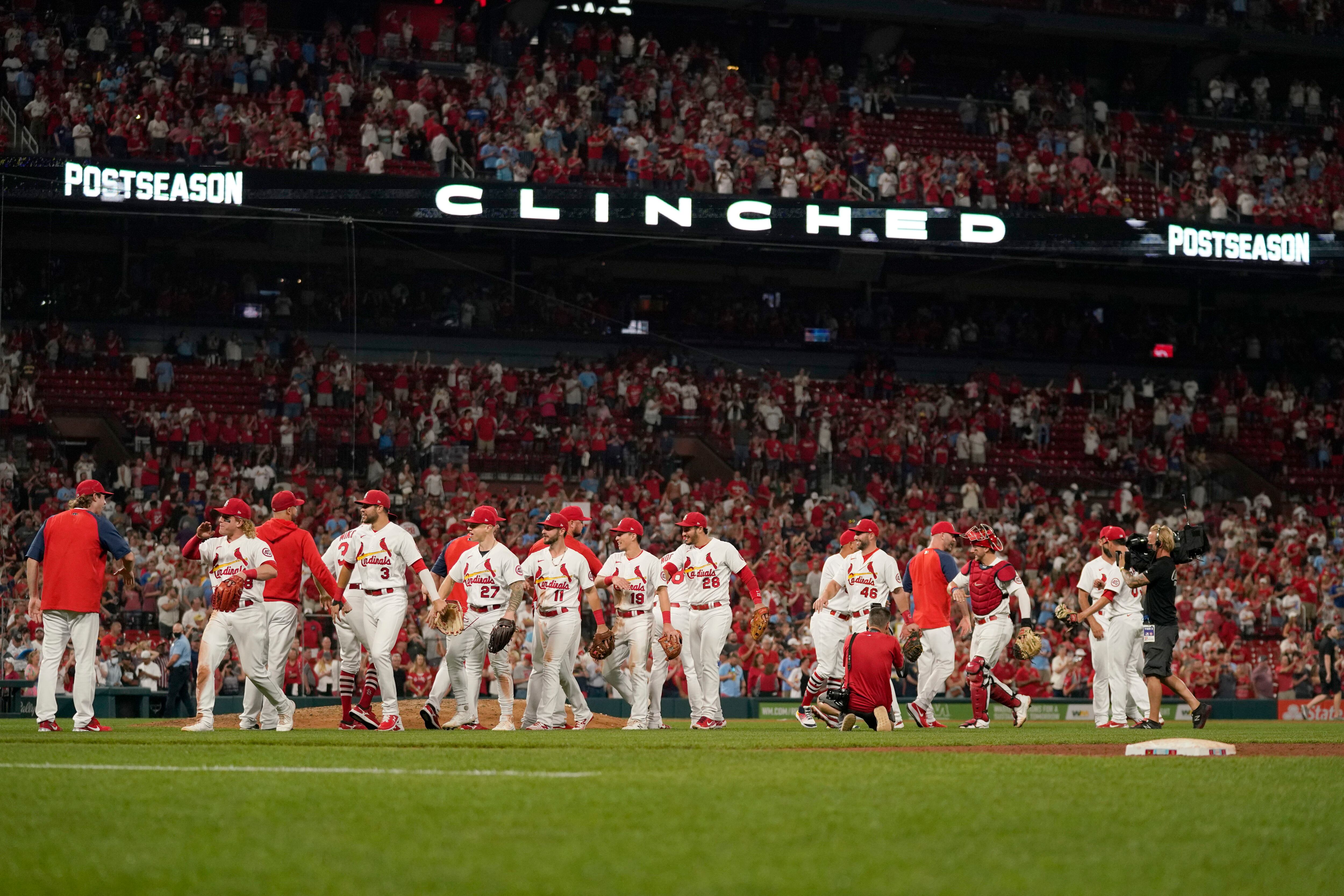 St. Louis Cardinals Celebrate Clinching NL Wild Card Playoff Berth &  Historic 17 Game Win Streak 