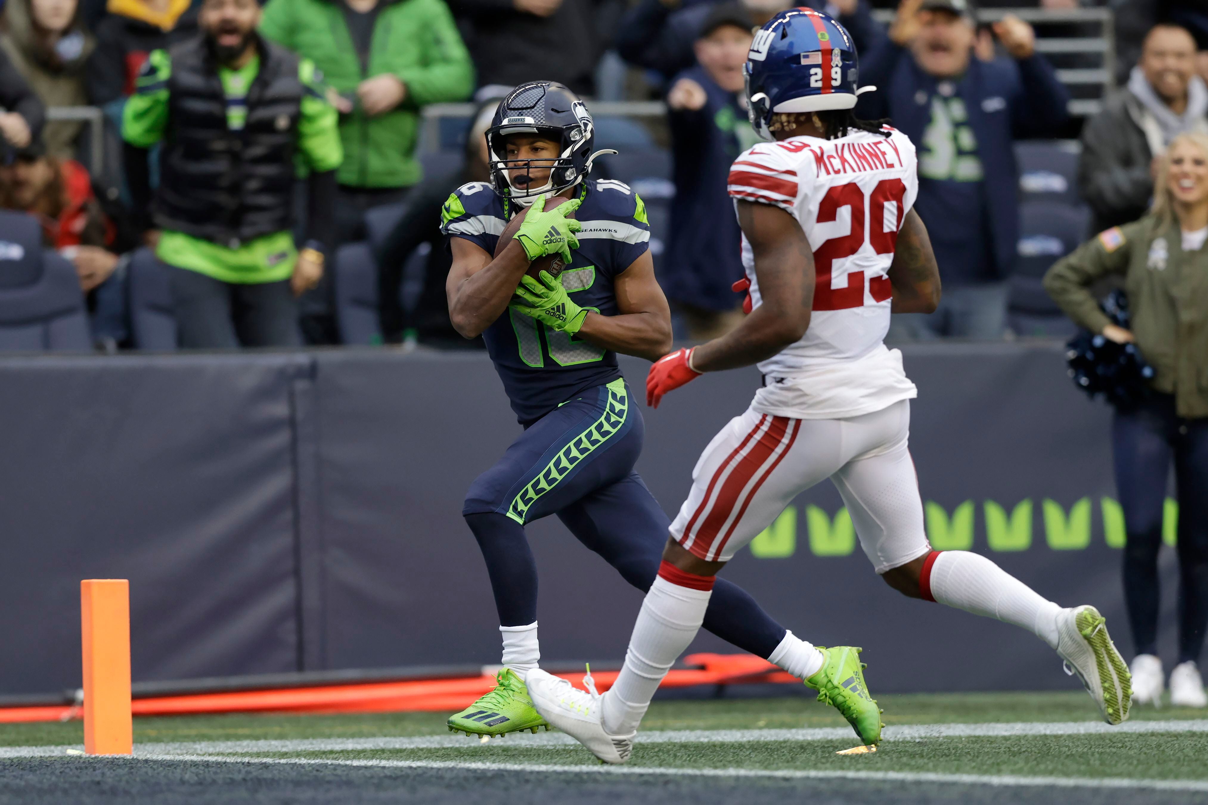 Seahawks topple Giants to stay atop NFC West