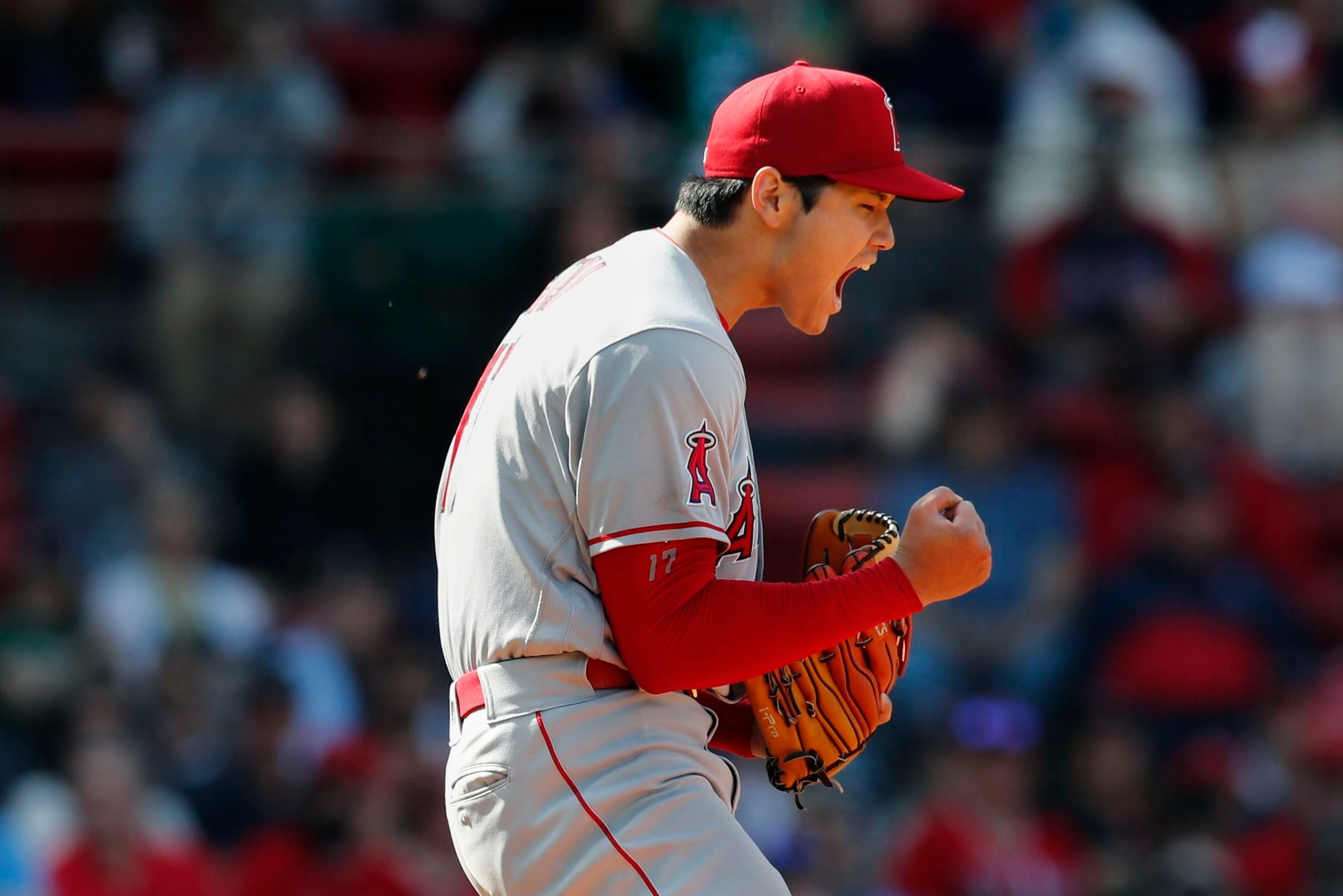 Watch: Shohei Ohtani Rocks Angels New Home Run Hat for the 1st