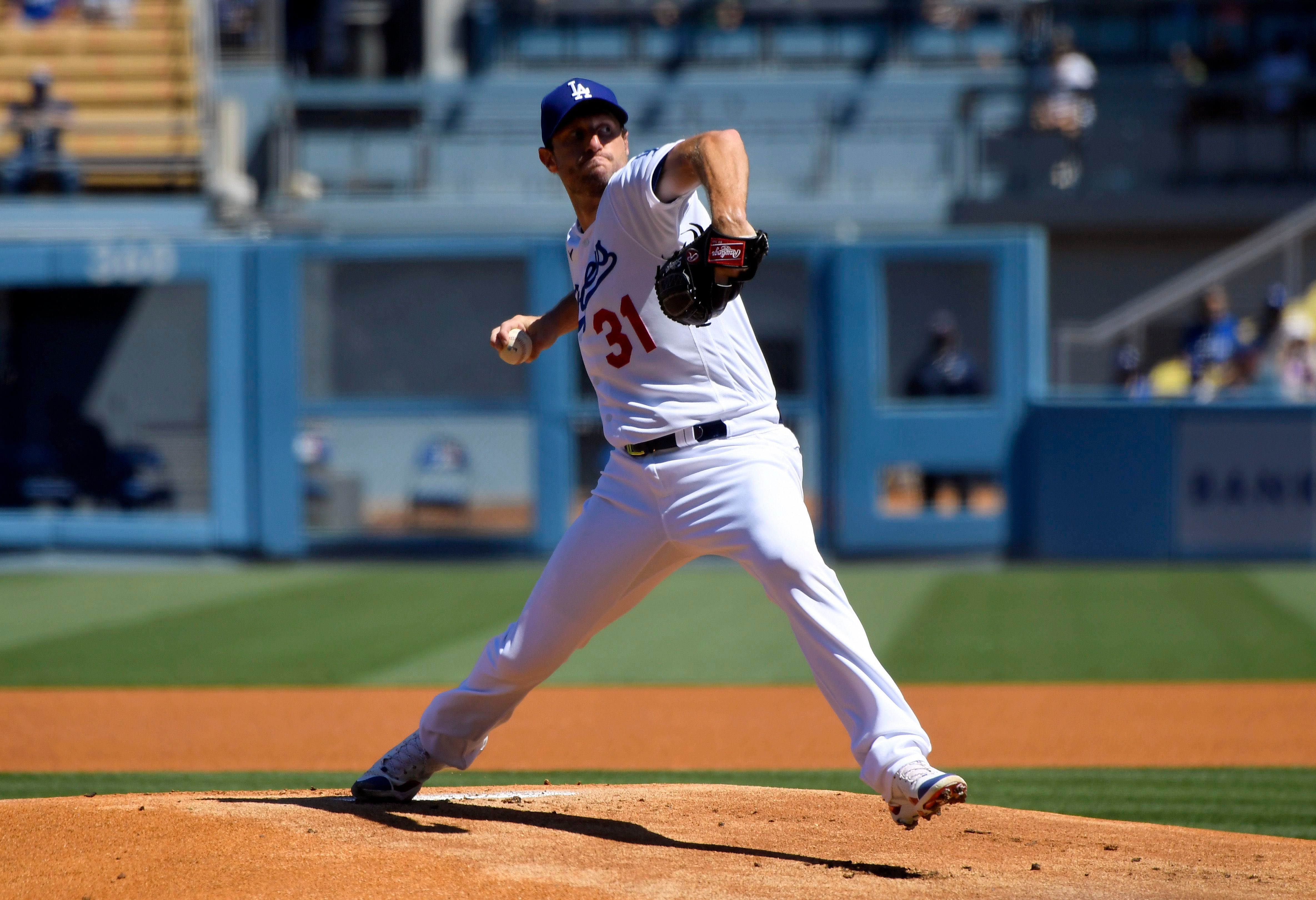 Dodgers' Max Scherzer Records His 3,000th Career Strikeout - The New York  Times