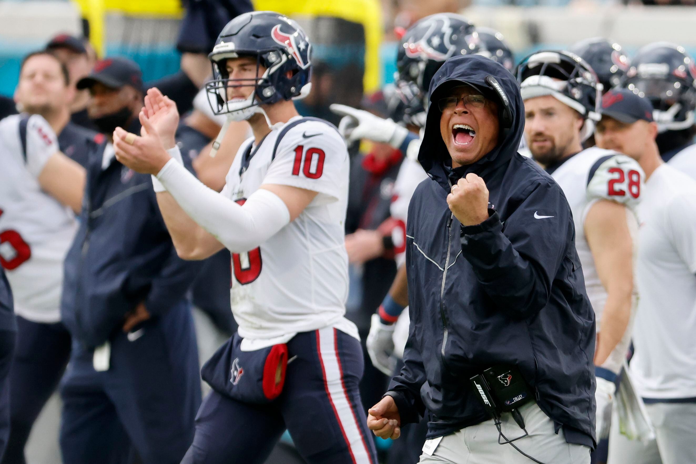 Texans Upset Chargers Behind Davis Mills' Performance, 41-29