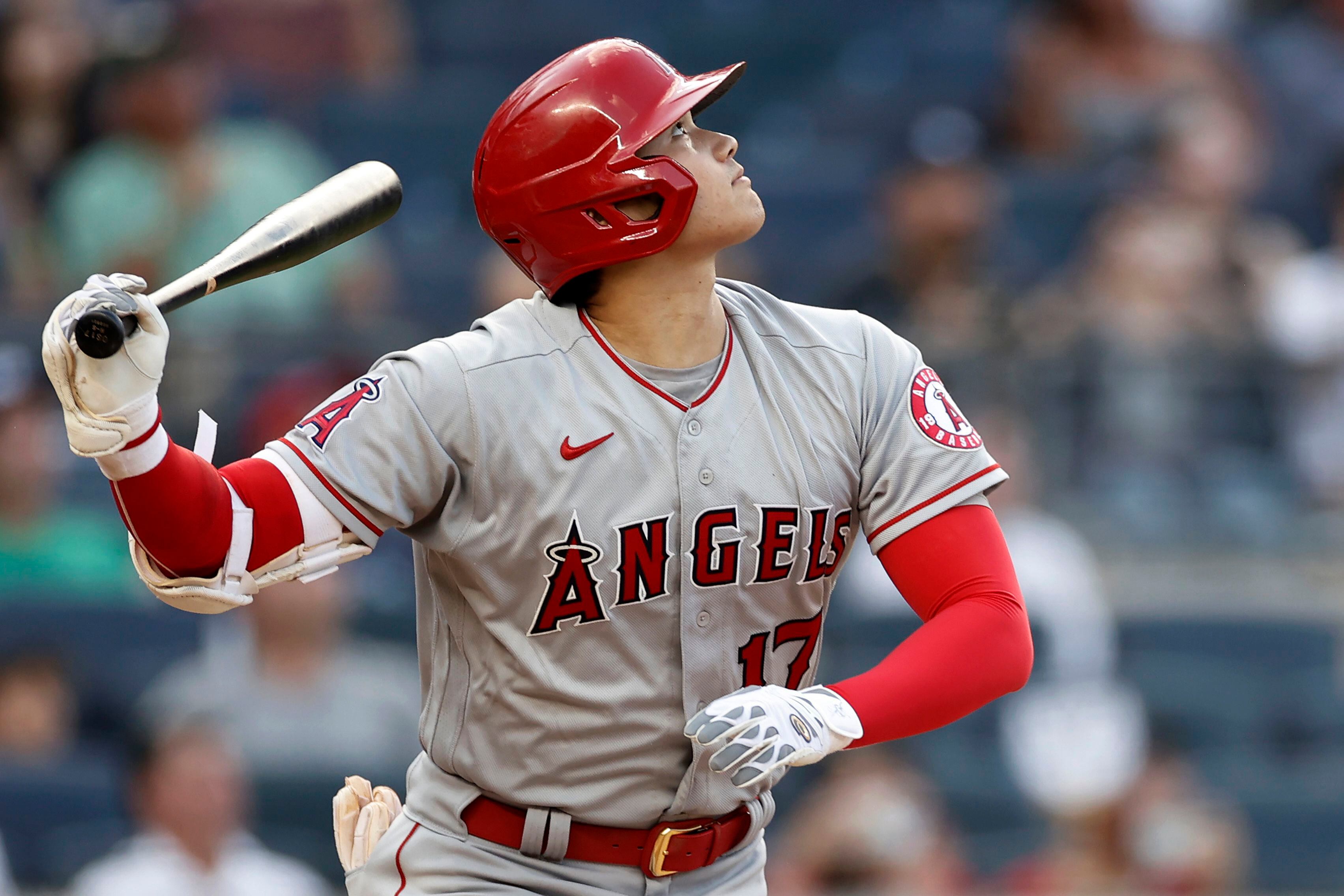 Walsh slams Chapman as Angels stun Yanks after Ohtani flops