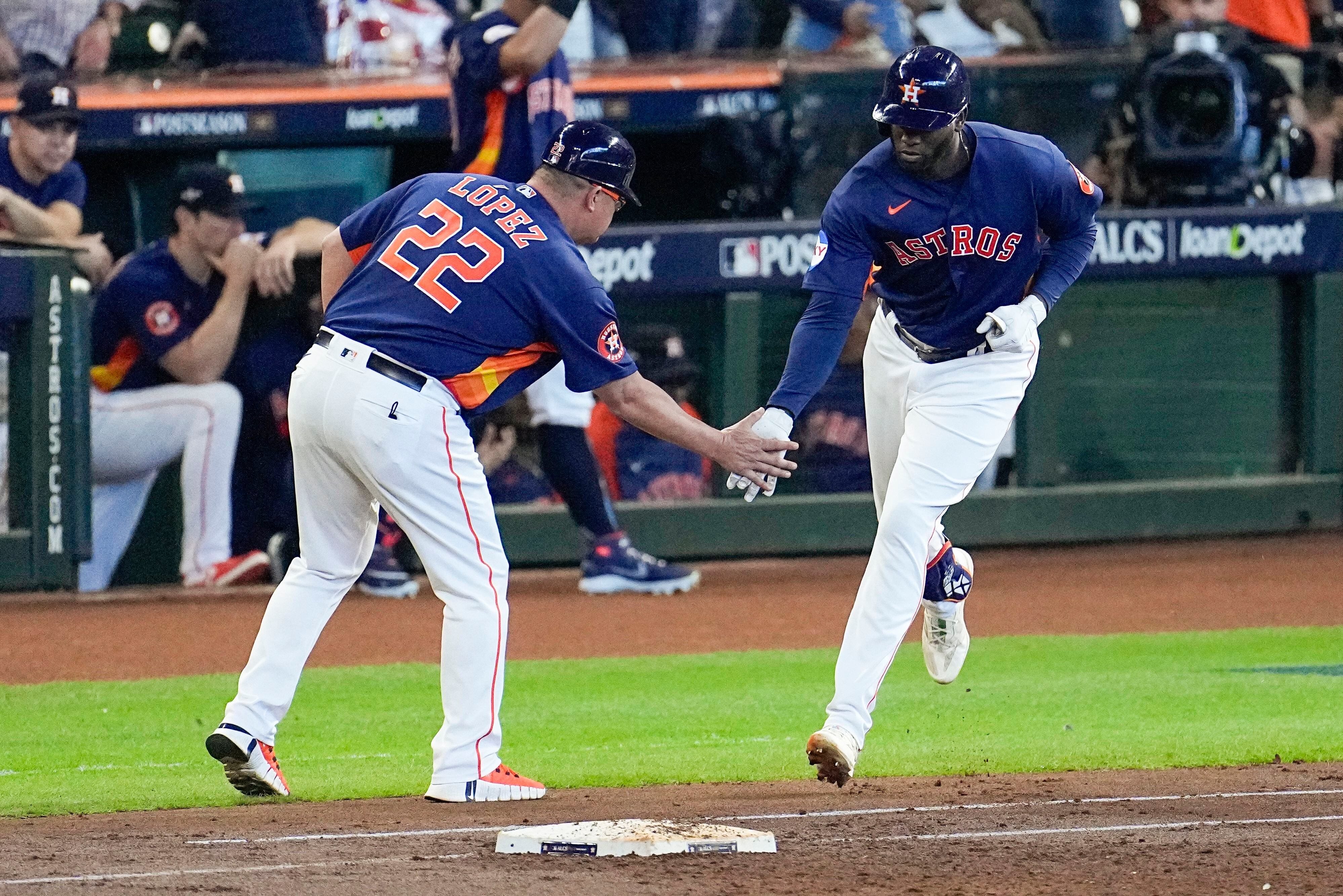 Astros slugger hits home run for Uvalde girl