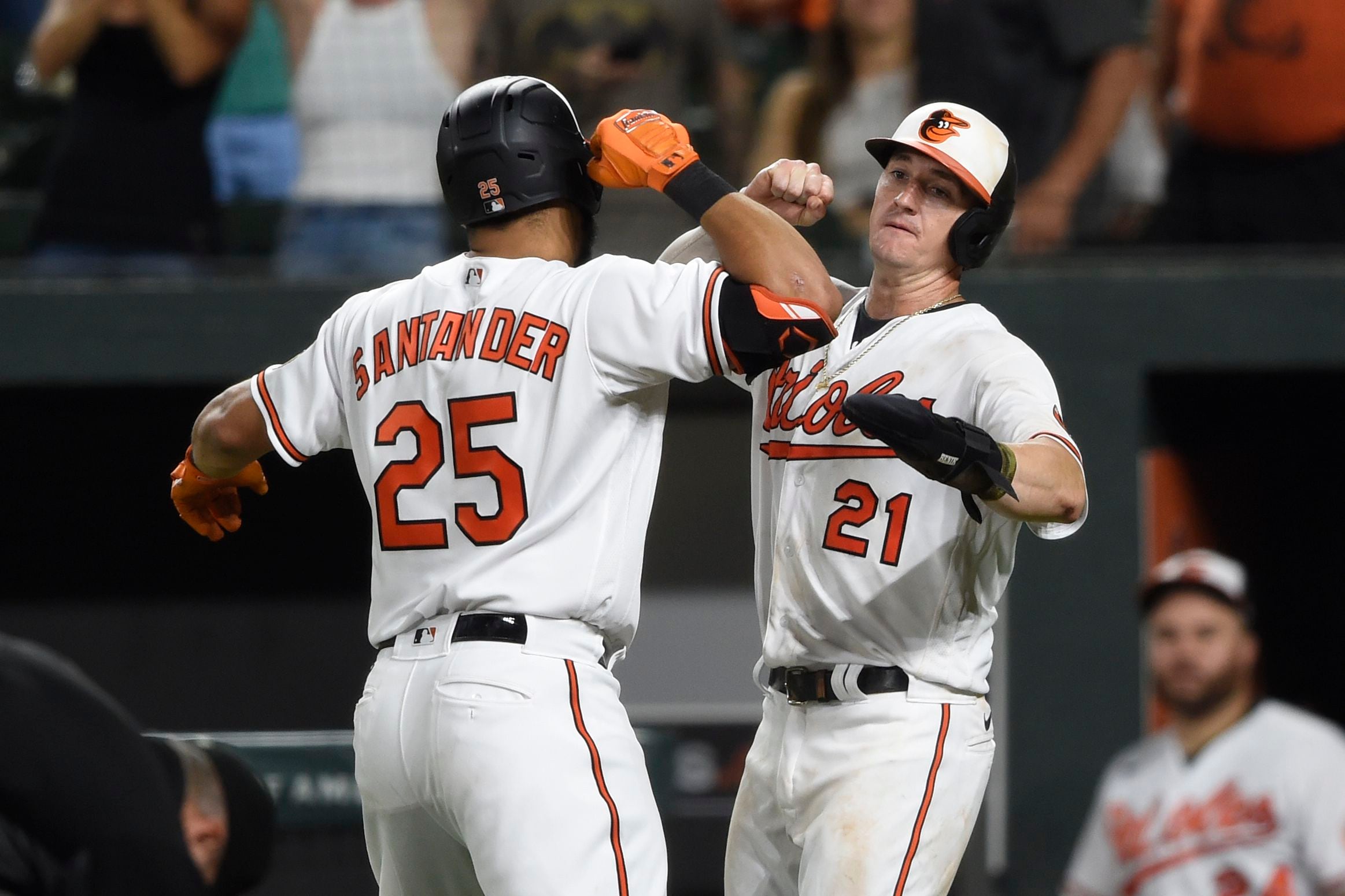 Tigers' Akil Baddoo hit in the groin on stolen-base attempt