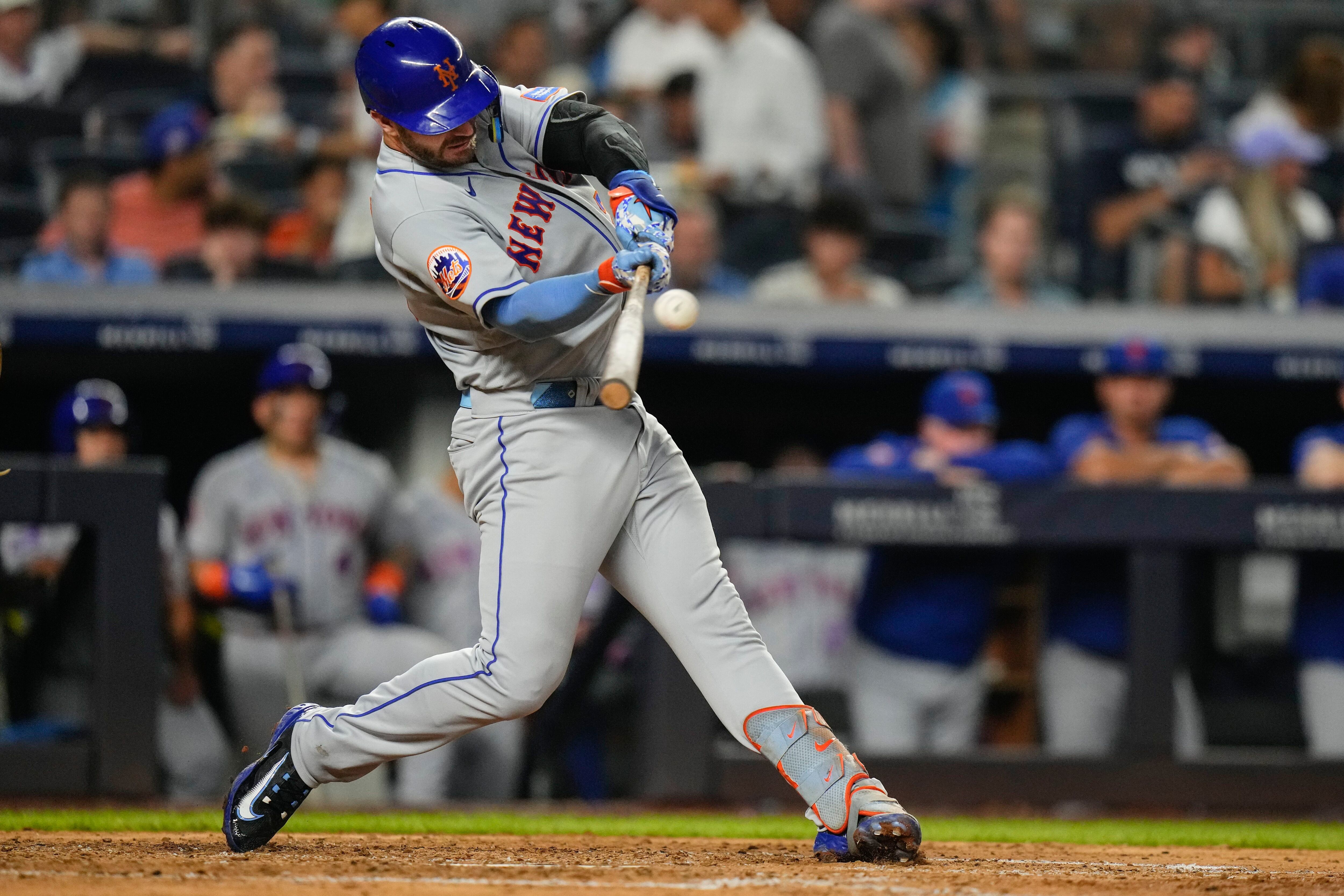 Mets' Quintana out until at least July with rib injury