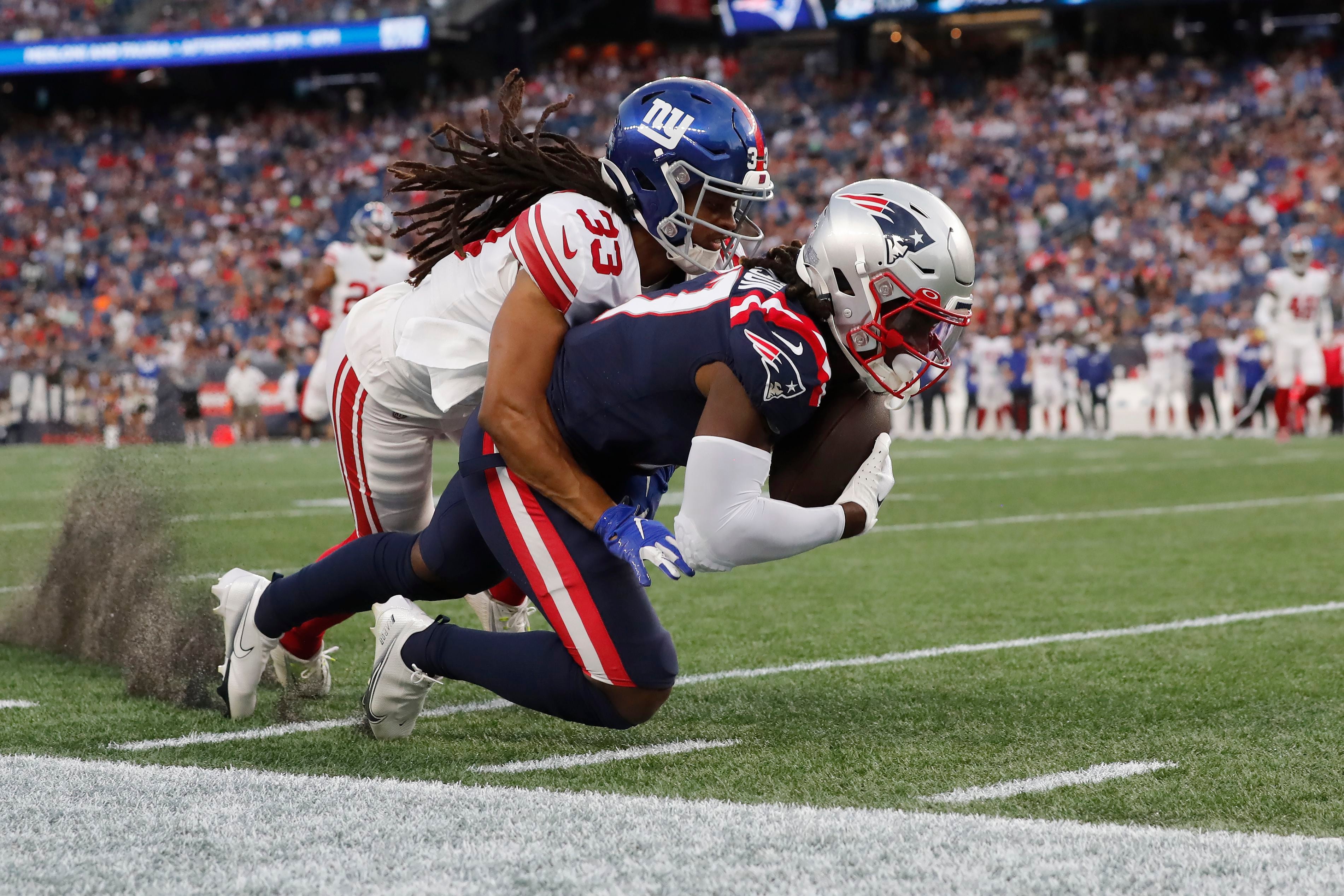 Late FG gives Giants 23-21 victory over Patriots