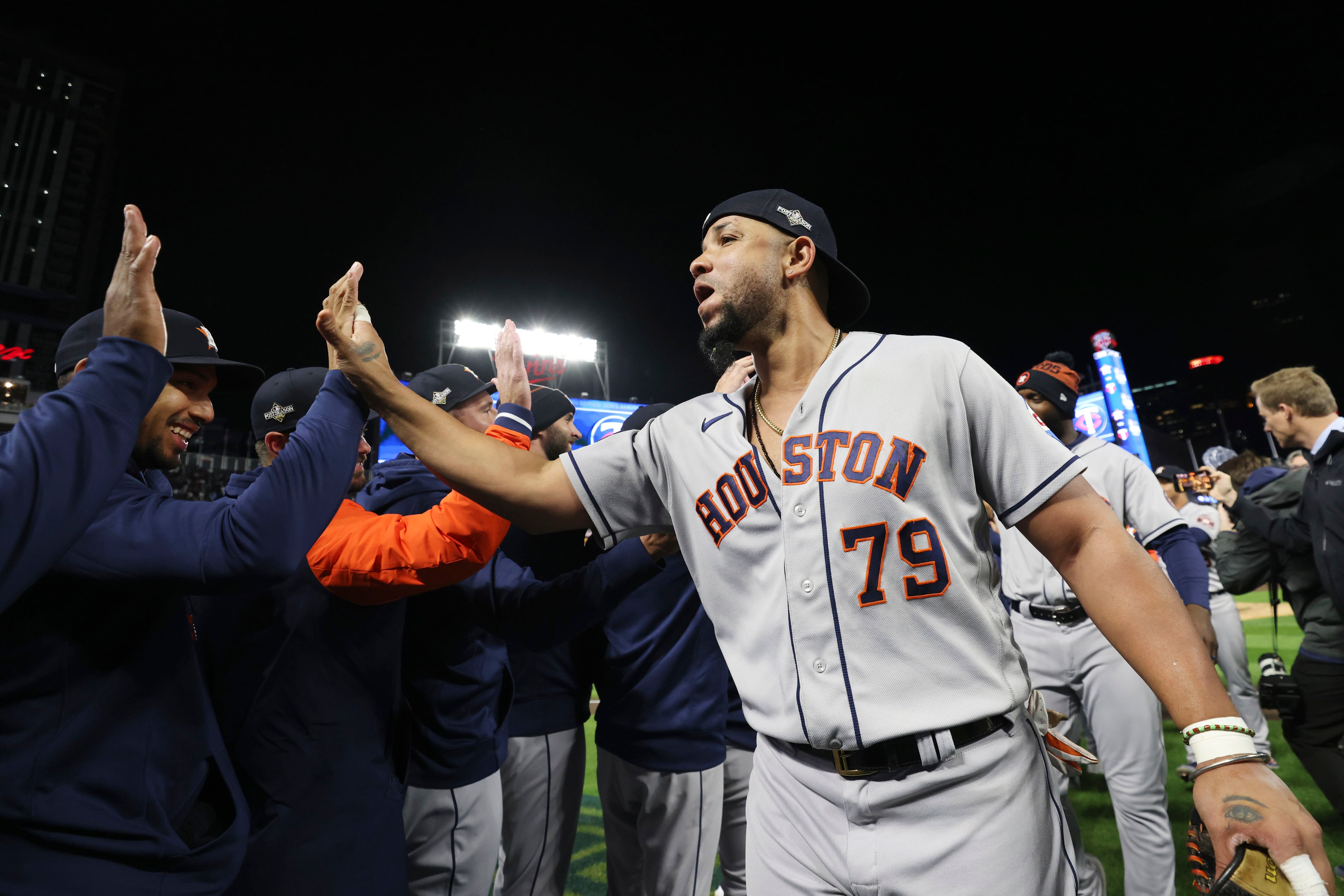 Former All-Star Michael Brantley is '100% Available' For Houston Astros in  ALDS - Fastball