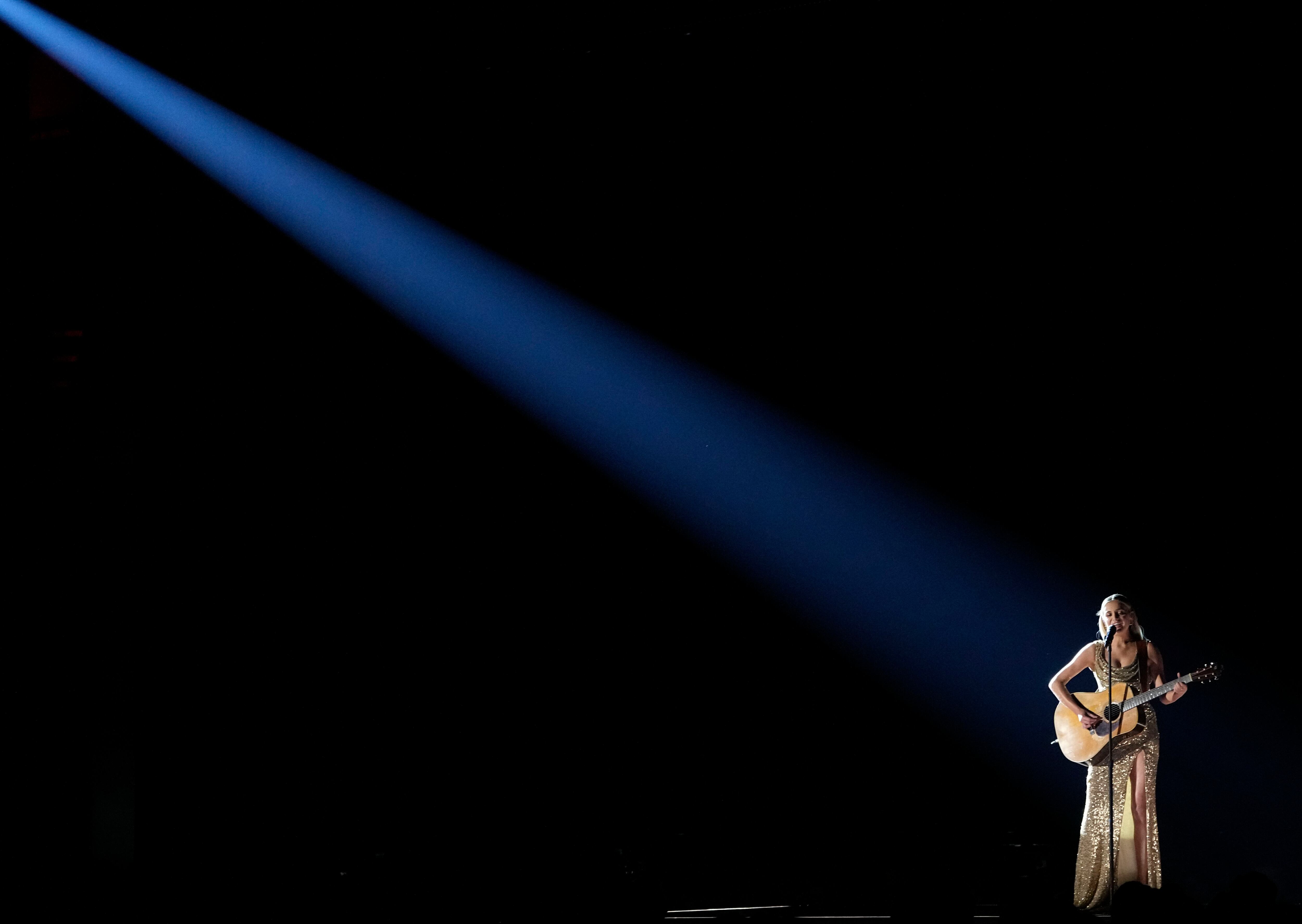 CMA Award-winner Lainey Wilson shares the mantra she recites everyday - ABC  News