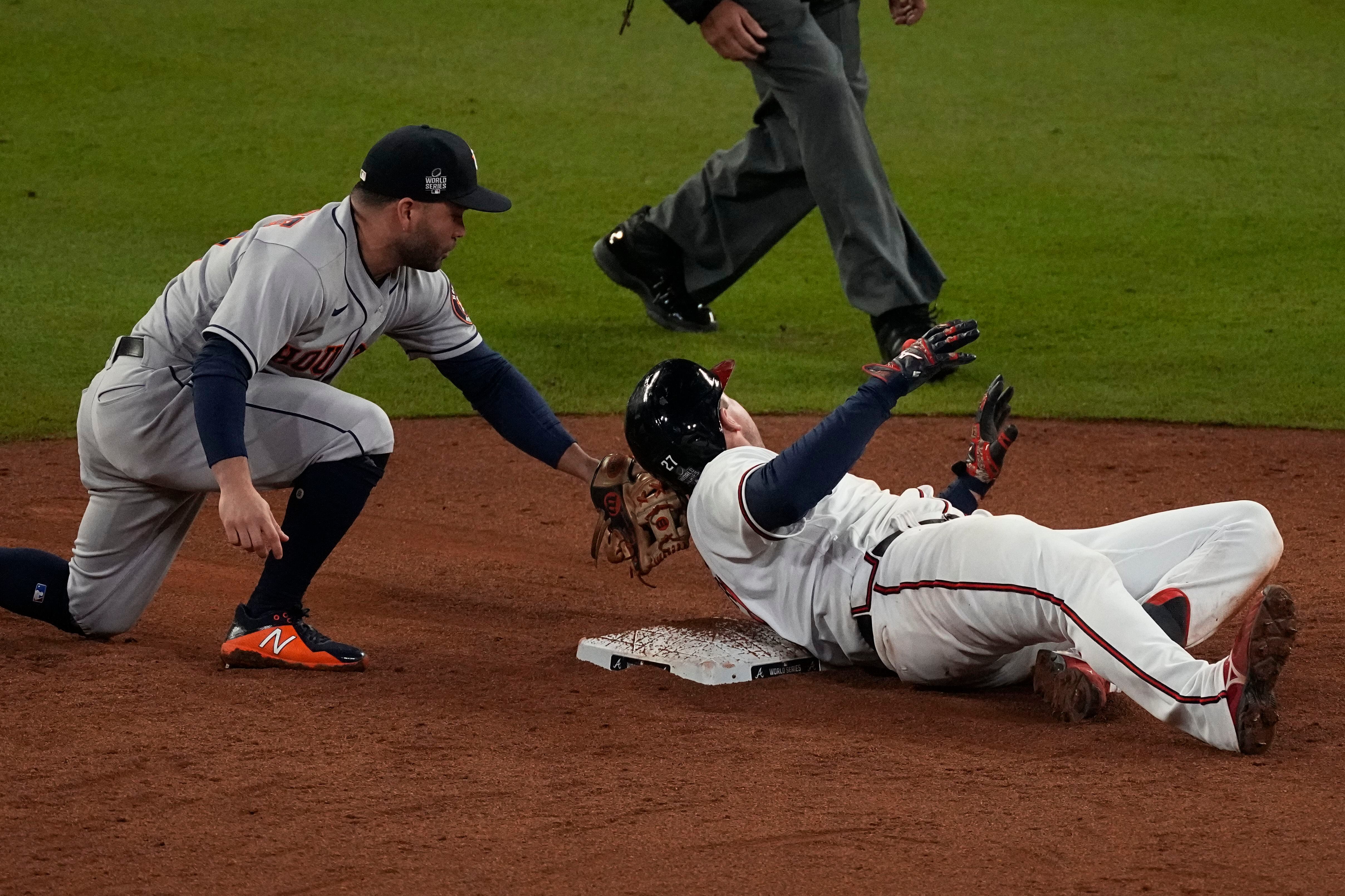 Astros drop Jason Castro from World Series roster due to COVID-19 protocols