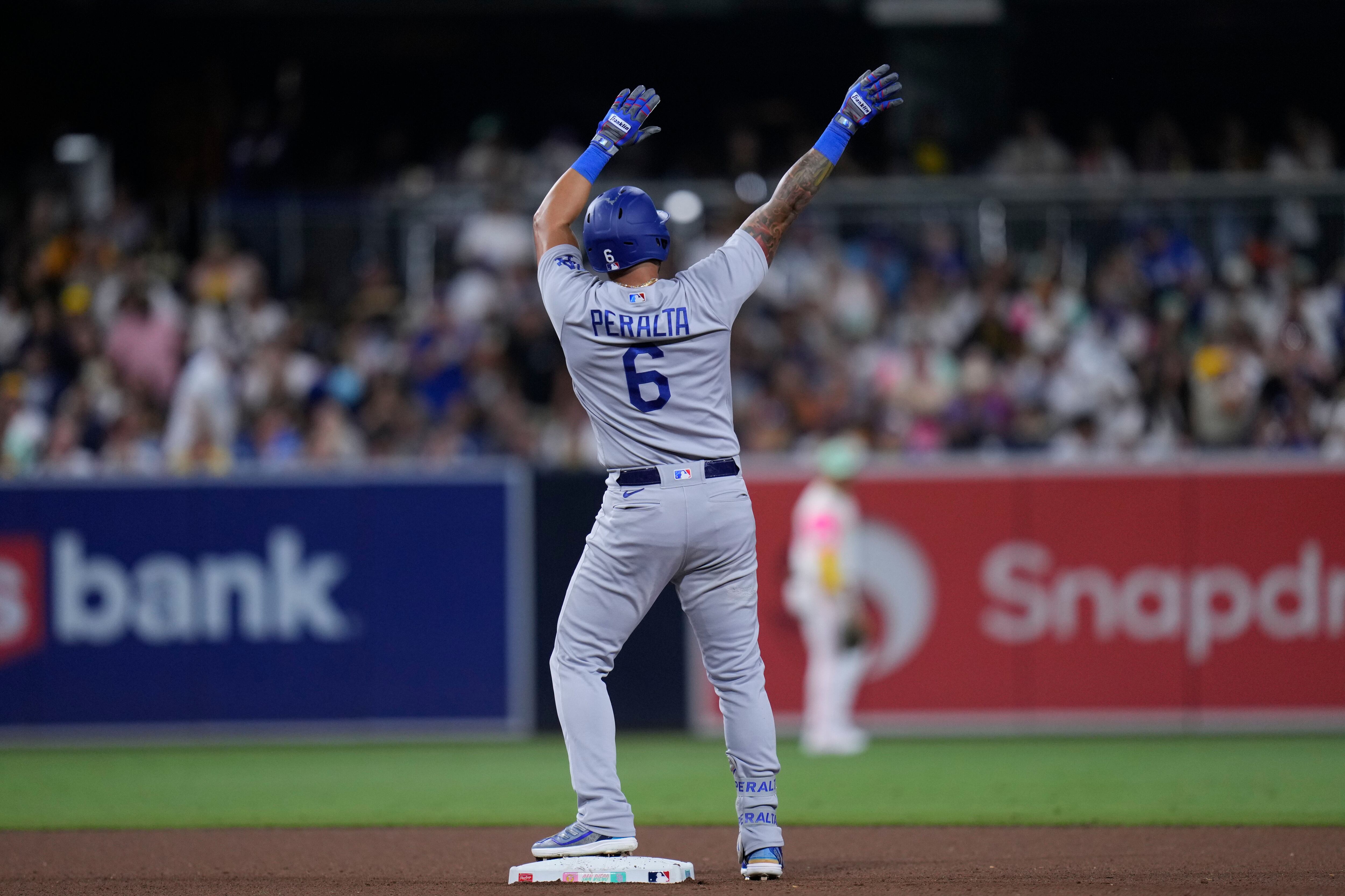 Dodgers 10, Padres 5: Choo Choo Man leads 5-run rally in the 8th for a big  comeback win – Dodgers Digest