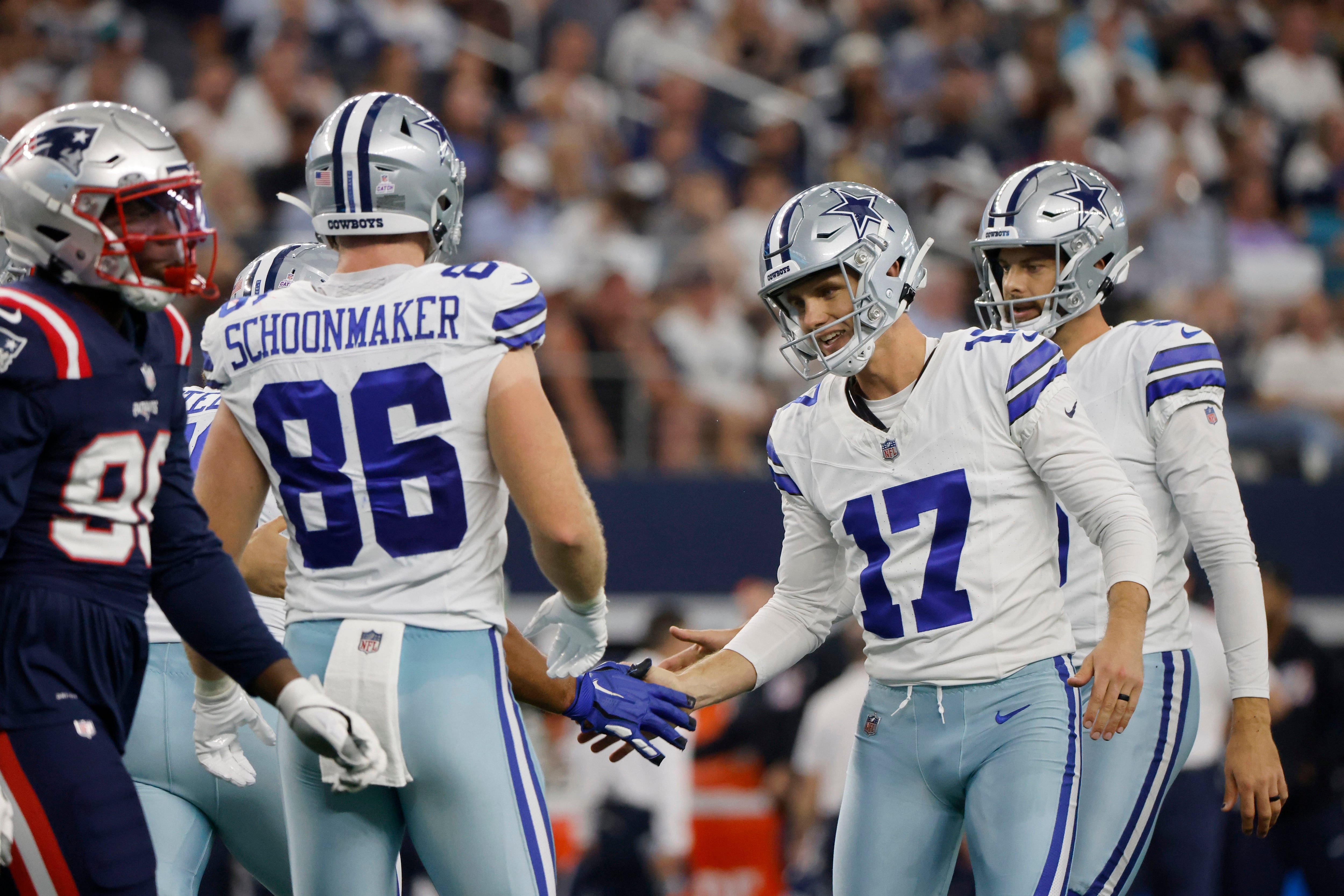 Dallas Cowboys sign Tristan Vizcaino as backup kicker