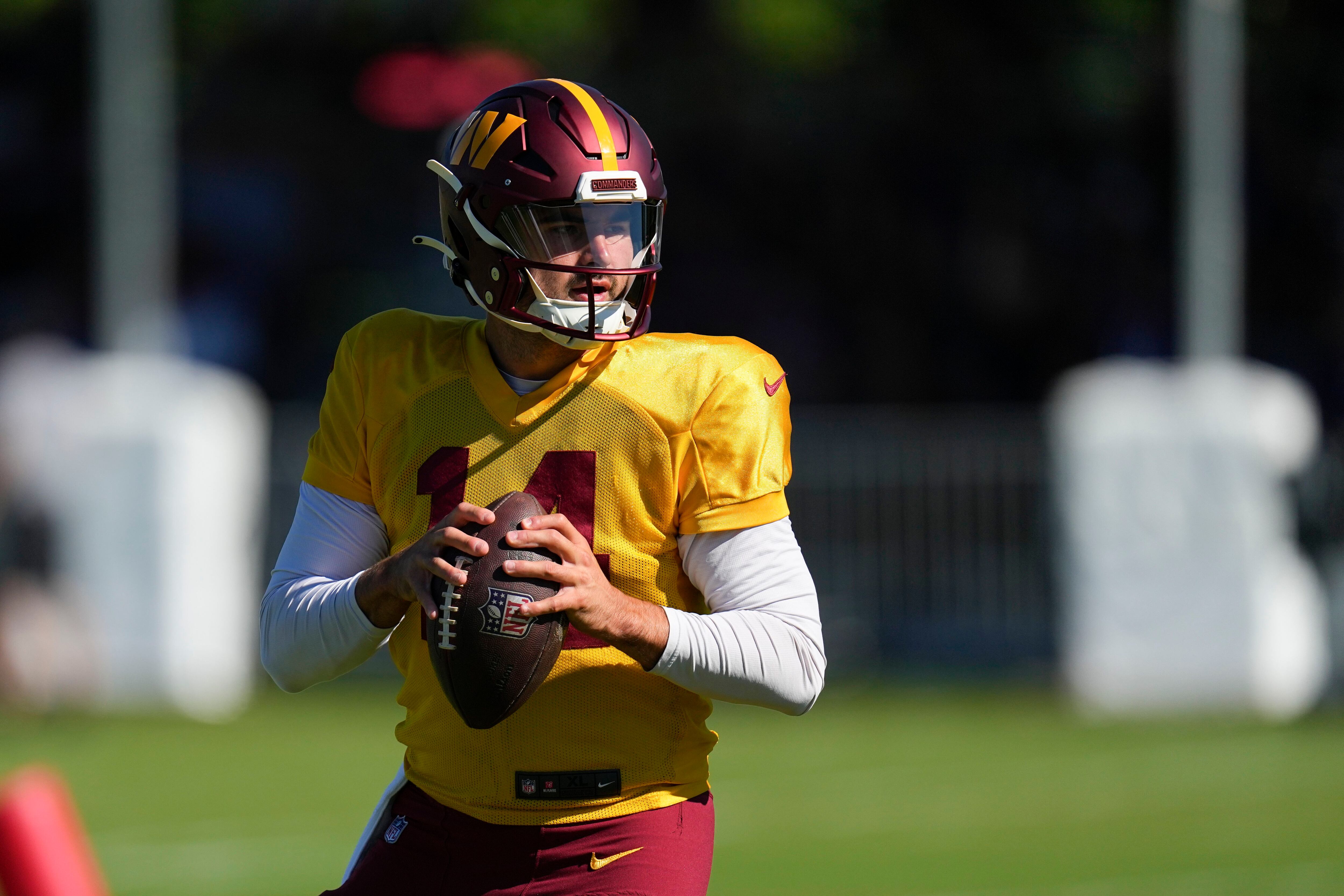 Ron Rivera picks Sam Howell as the Washington Commanders' starting  quarterback - The San Diego Union-Tribune